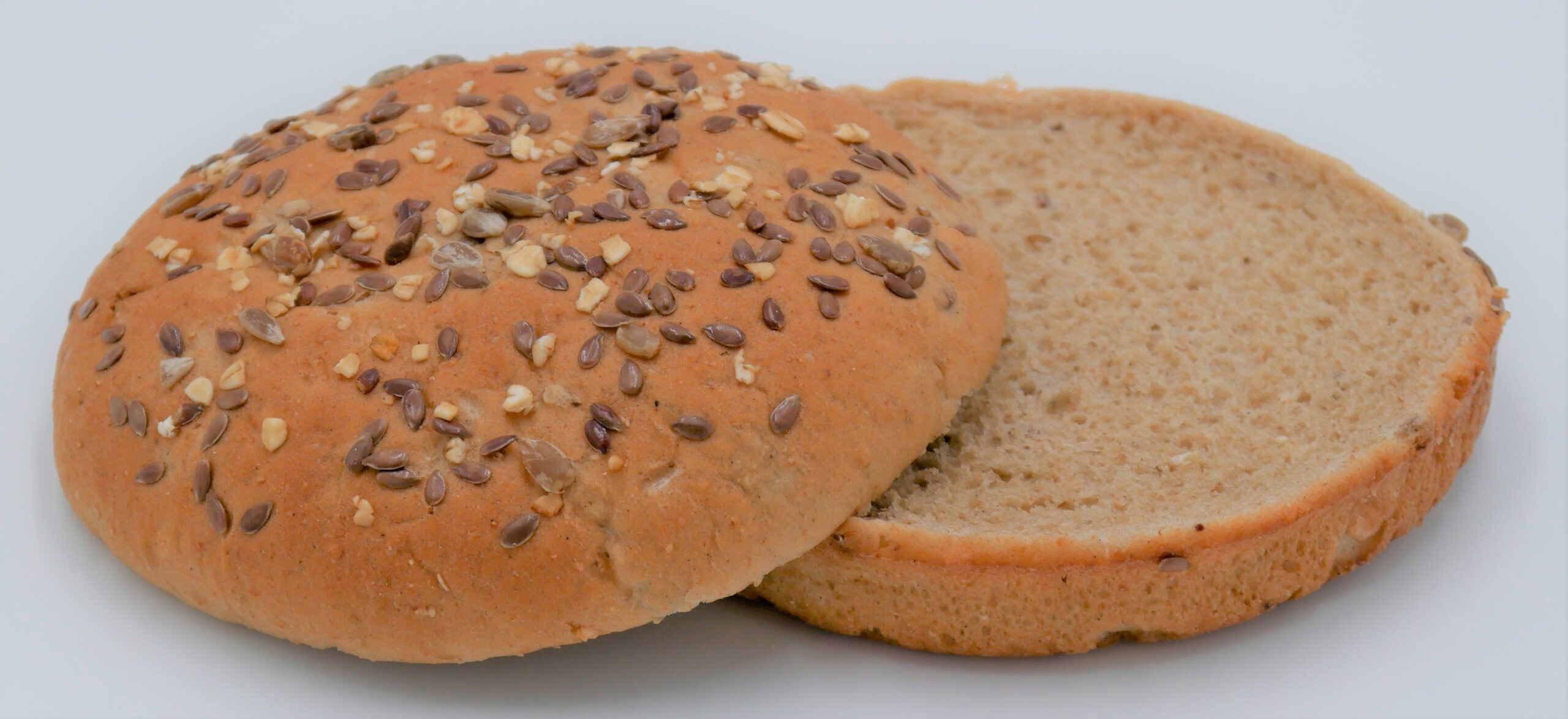 Hamburger Bun mit Saaten 81g-image